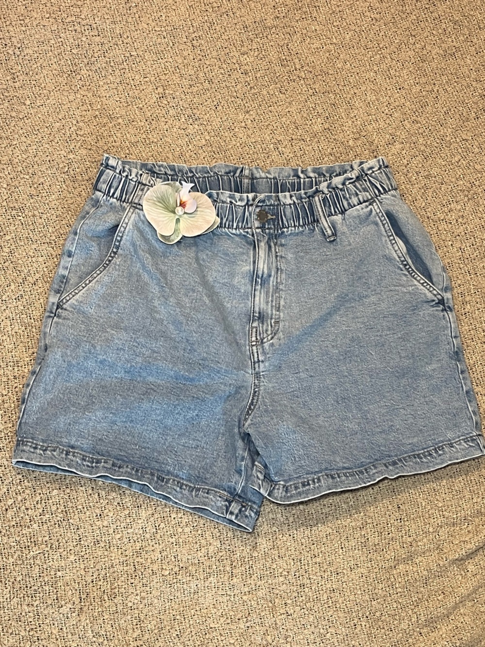 Women’s Light Blue Denim Jean Shorts - Casual Pull-On Style
